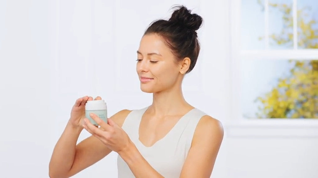 Revitalize Your Skin with Matrixyl 3000 Peptide Cream - Anti-Aging Formula with Hyaluronic Acid, Retinol, and Vitamin C